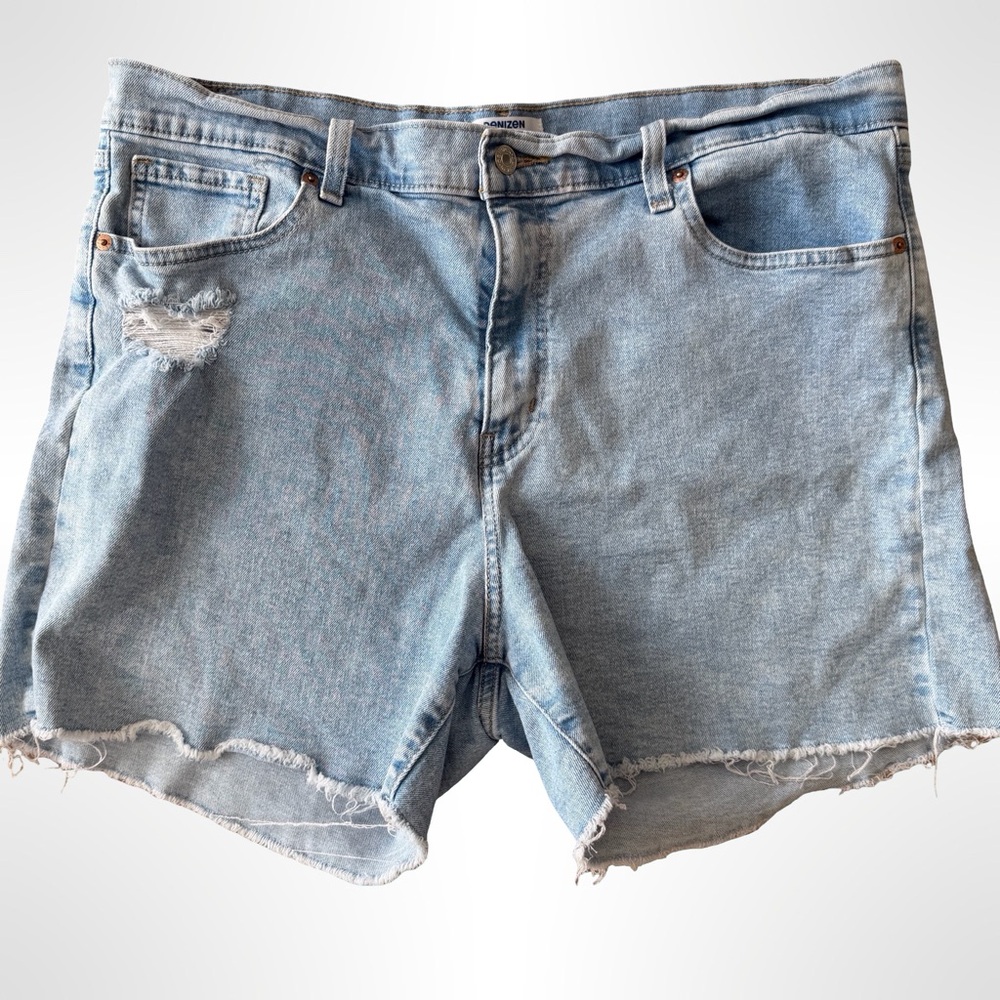 Denizen from Levi's Jean shorts